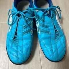 umbro フットサルシューズ