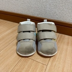 子供靴　アシックス　12.5