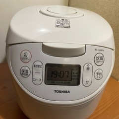 東芝　TOSHIBA 炊飯器
