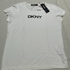 新品タグ付き♡DKNYのTシャツです☺️