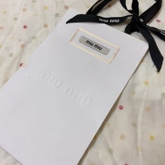 【ゼロ円！】miumiu 紙袋🛍