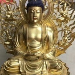 釈迦如来像金箔 高さ130センチ巨大