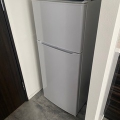 冷蔵庫(一人暮らし用サイズ)