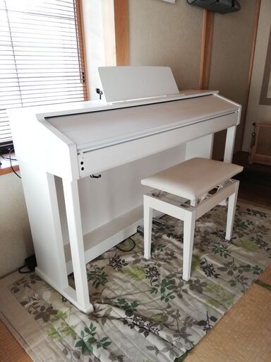 ホワイト　電子ピアノ　2014年製!!　白　美品!!　AP-460WE　3/25(月)～3/30(土)に取りに来て頂ける方に19000から2000円引き!!