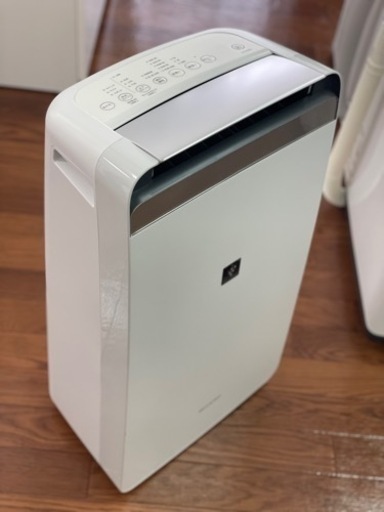 シャープ 衣類乾燥除湿機 CV-N71-W 2022年製 シャープ CV-N71 価格比較 - 価格.com