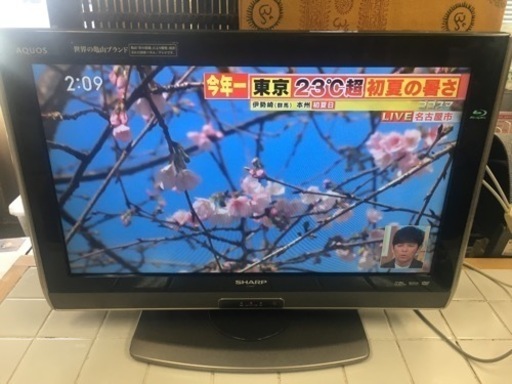 シャープ　AQUOS アクオス　ブルーレイ内蔵　26インチ液晶テレビ　LC-26DV7