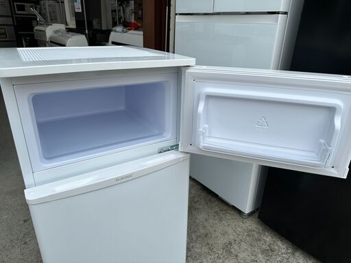 エルソニック ノンフロン冷凍冷蔵庫 EJ-R832W 2023年製 ELSONIC