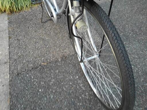 2/25は臨時休業です。中古自転車2936 前後タイヤ新品！ 26インチ