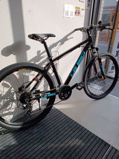 特別限定セール　10,000円引き！　新車　La Bici MTB 27.5　ハイエンドエントリーモデル　街乗りからオフロード走行まで可能　ガラスコーティング済み