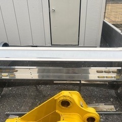 トラック　　フロントバイザー