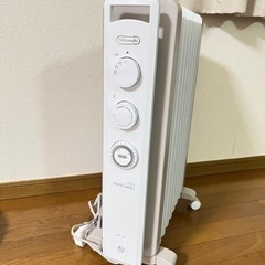 【ほぼ新品】デロンギ オイルヒーター RHJ21F0812-WH