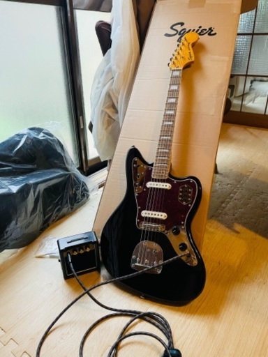 Squier / Classic Vibe 70s Jaguar Laurel Fingerboard Black スクワイヤー