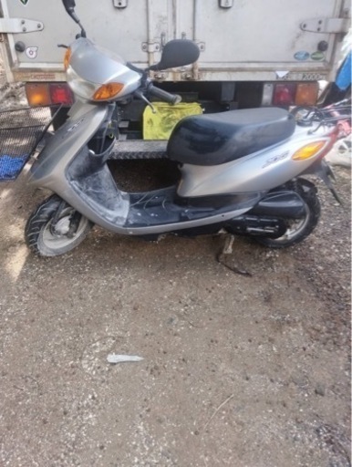 ✨激安価格✨9月末まで40000円‼️低走行‼️走行5825km‼️前カゴ付✨ジョグ✨ヤマハ✨YAMAHA✨JOG