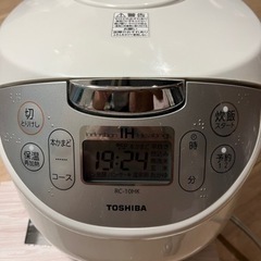 TOSHIBA 炊飯器　動作確認済み　5.5号炊き