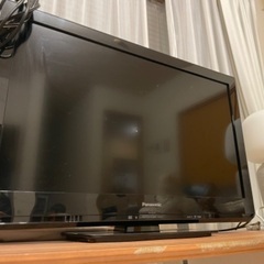 Panasonic VIERA 32型　2011年製　テレビ台も...