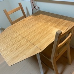 （譲り先決まりました）IKEA折りたたみダイニングテーブル、イス...