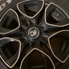 メーカー不明 キャラバンに履いてるタイヤホイル