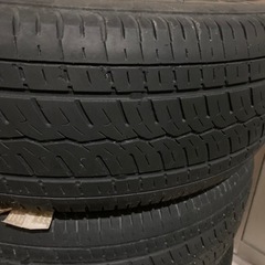 メーカー不明 キャラバンに履いてるタイヤホイル