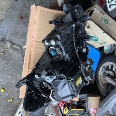 ⭐️クラウン200系ロイヤル左ヘッドライト