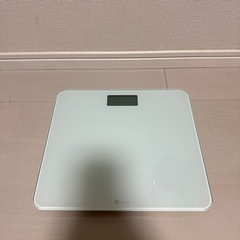 ニトリ　デジタルガラス体重計