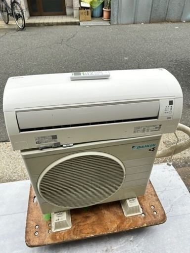 2021年製　ダイキン　エアコン　10畳用