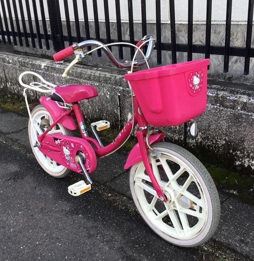 ＜動作品・きれい＞ブリジストン・可愛いハローキティ  16インチ自転車　女の子用　子供自転車　お掃除済みですぐ乗れます♪