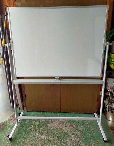 両面脚付きホワイトボード ボード横幅115.5cm 縦85.5cm マグネット対応