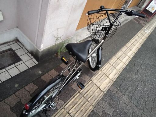 美品☆ZEEK[ジーク]20吋 コンパクト自転車 外装6段/LEDオート/ブラウン 