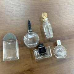 香水空き瓶５個セット　インテリア　ミニチュア