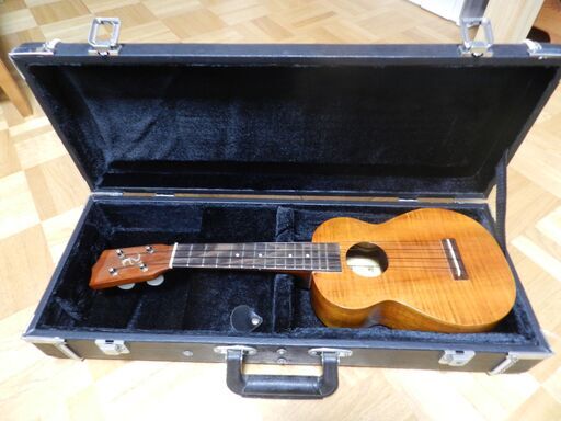 廃番モデルのソプラノウクレレ】アラモアナの UK-2500、程度良好です！