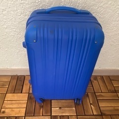 コンパクト　スーツケース　4輪