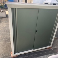 ファミリー物置 ダシーレ SRM-1815/ （引戸カラー：グリーン）物置 おしゃれ 屋外 収納庫 スチール物置 グリーンライフ