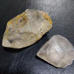 水入り水晶 原石 ２つ