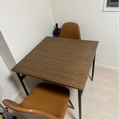 テーブル　椅子2脚セット