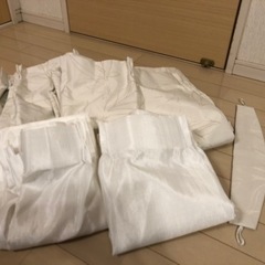 ニトリ　1級遮光カーテン　レースカーテン　美品