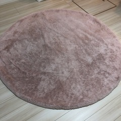 ニトリのじゅうたん　直径約176.5 ピンク