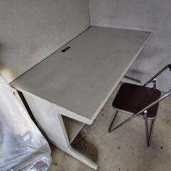 【取引中】作業テーブル　L1200 ✕ W700 ✕ H700
