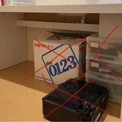 【受渡し予定者決まりました】IKEA パソコンデスク　白
