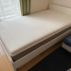 IKEA セミダブルベッド(マットレス付き)