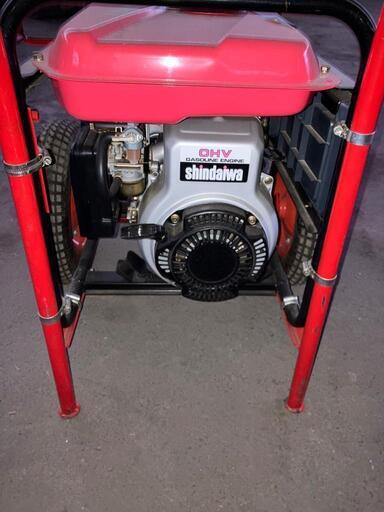 公共事業売払品　発電機　新ダイワ　EGR24 　※投光器、スタンド、荷台付き（取り外し可） 公共事業売払品 発電機 新ダイワ EGR24 ※投光器、スタンド、荷台付き