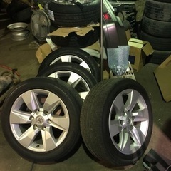 TOYOTA ハイエース、ランクルプラド150、17インチ プラド純正17インチをタイヤサイズを変更してハイエースへの