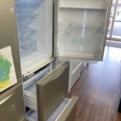 冷蔵庫　3ドア　シャープ　SJ-W352Ｇ