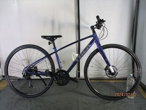 Ｄ333　★65000円スタート★整備済み スポーツ中古自転車 トレック　FX3　38ｃｍ　パープル　油圧ディスク【クロスバイク】