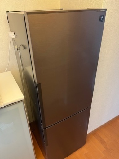 シャープ冷蔵庫　2015年製