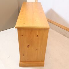 THE PENNY WISE(ペニーワイズ)よりクラシカルなPWS-1 サイドボード！パイン材のナチュラルな質感のカントリーテイストのデザイン♪衣類収納やリビングボード様々な用途で活躍しそうです。