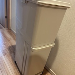 【取引終了】ニトリ ゴミ箱2段 グレー