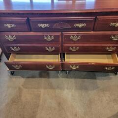 Broynill　ブロイヒル三段ワイドチェスト