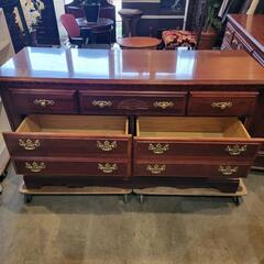 Broynill　ブロイヒル三段ワイドチェスト