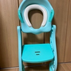 補助便座　折り畳み可能　ステップ付　トイレの踏み台　トイトレ