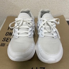 【掲載2/25まで】adidas 22.5cm スニーカー　白 ...